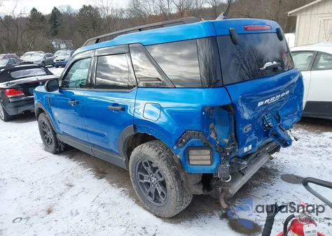 2022 Ford Bronco Sport Big Bend z USA, uszkodzony, nr VIN 3FMCR9B62NRD27057